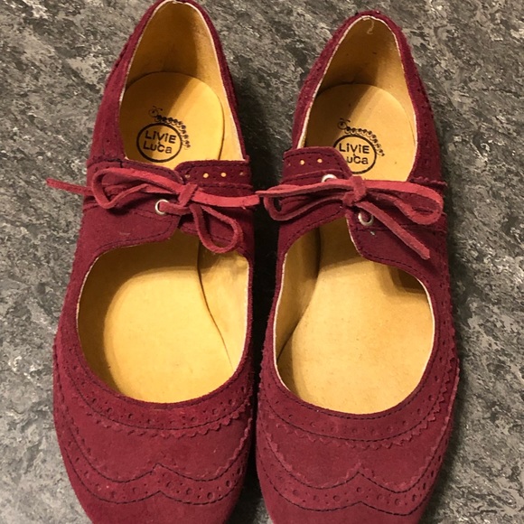 Livie and Luca Women’s suede flats. Size 6.5 - Picture 7 of 7